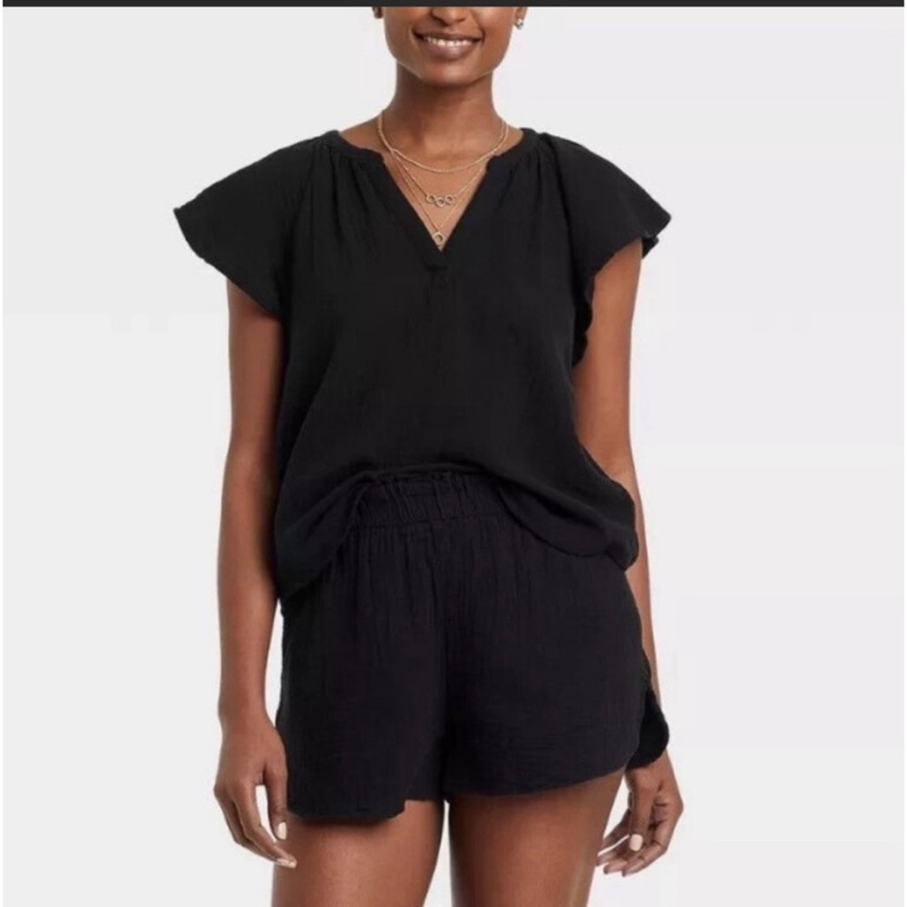 Women's Flutter Short Sleeve Blouse and shorts set- Universal Thread